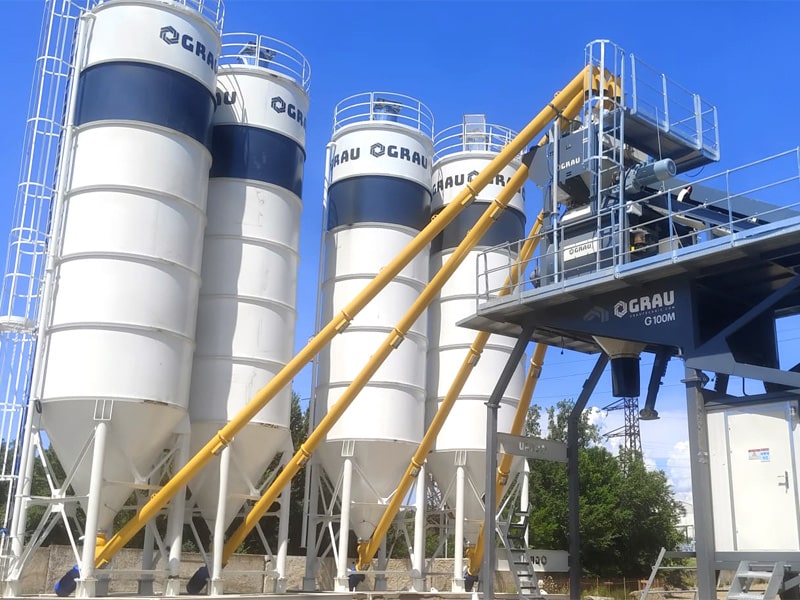 Nouvelle centrale à béton mobile GRAU G100M à Tbilissi, en Géorgie