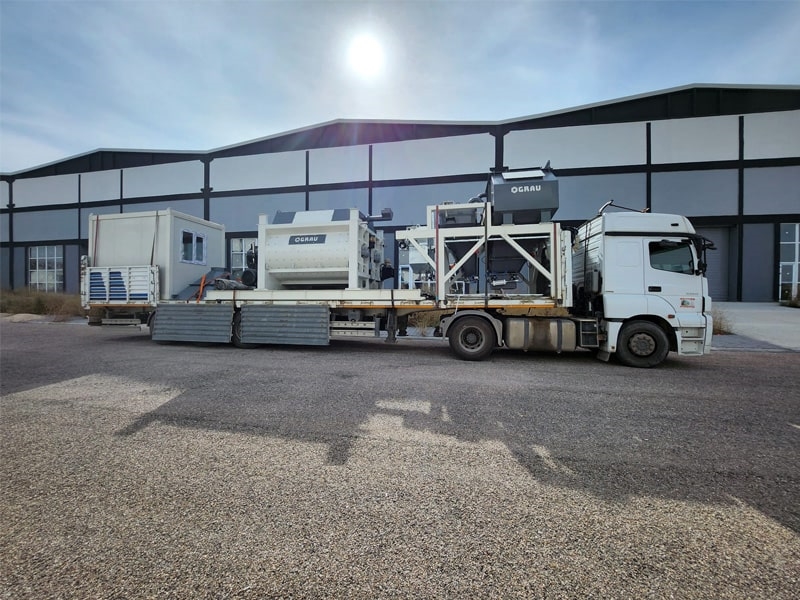 Відвантаження стаціонарного бетонного заводу GRAU G135S